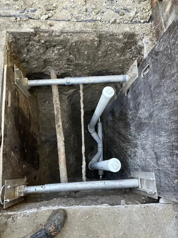 Experienced plumber completing Gas Line Repair work in Fort Campbell North